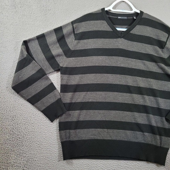 Paper Denim Cloth‎ Sweater Mens Medium Gray Striped Vneck Classiccore Preppy - Picture 4 of 11